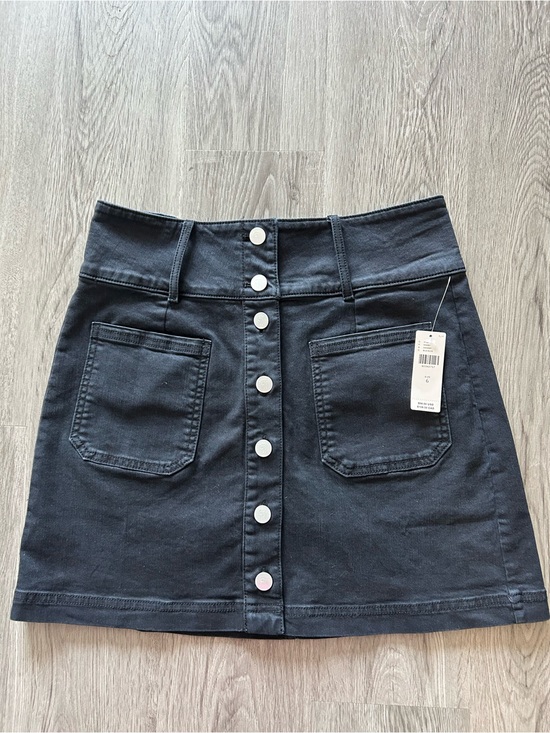 Anthropologie Dresses & Skirts - Dark Denim Skirt from Anthropology with Button-Front and Pockets